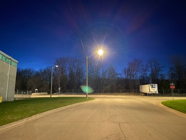 A streetlight at nighttime in Brantford. 