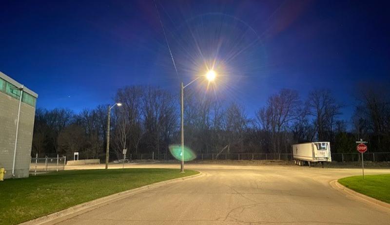 A streetlight at nighttime in Brantford. 